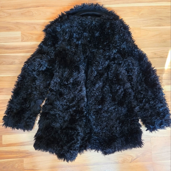 Divided by H&M Fuzzy Black Coat - Picture 3 of 3